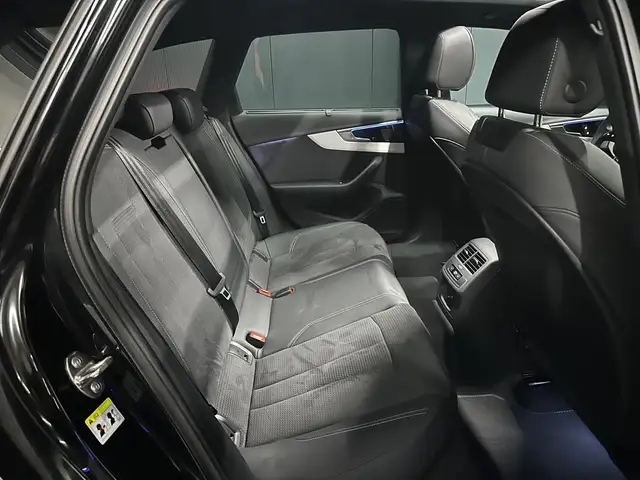Audi A4 Avant view 30