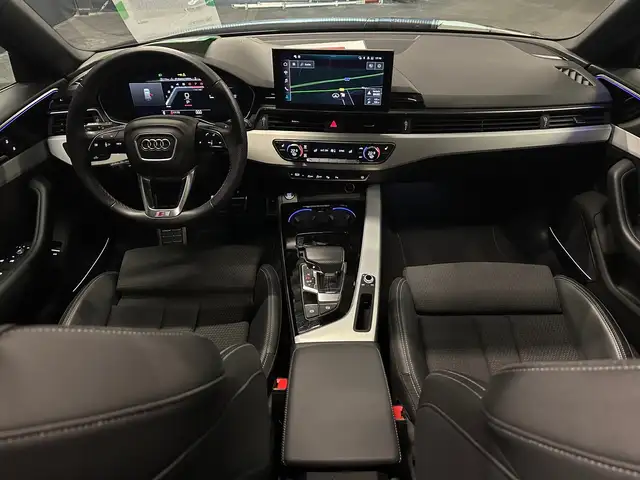 Audi A4 Avant view 13
