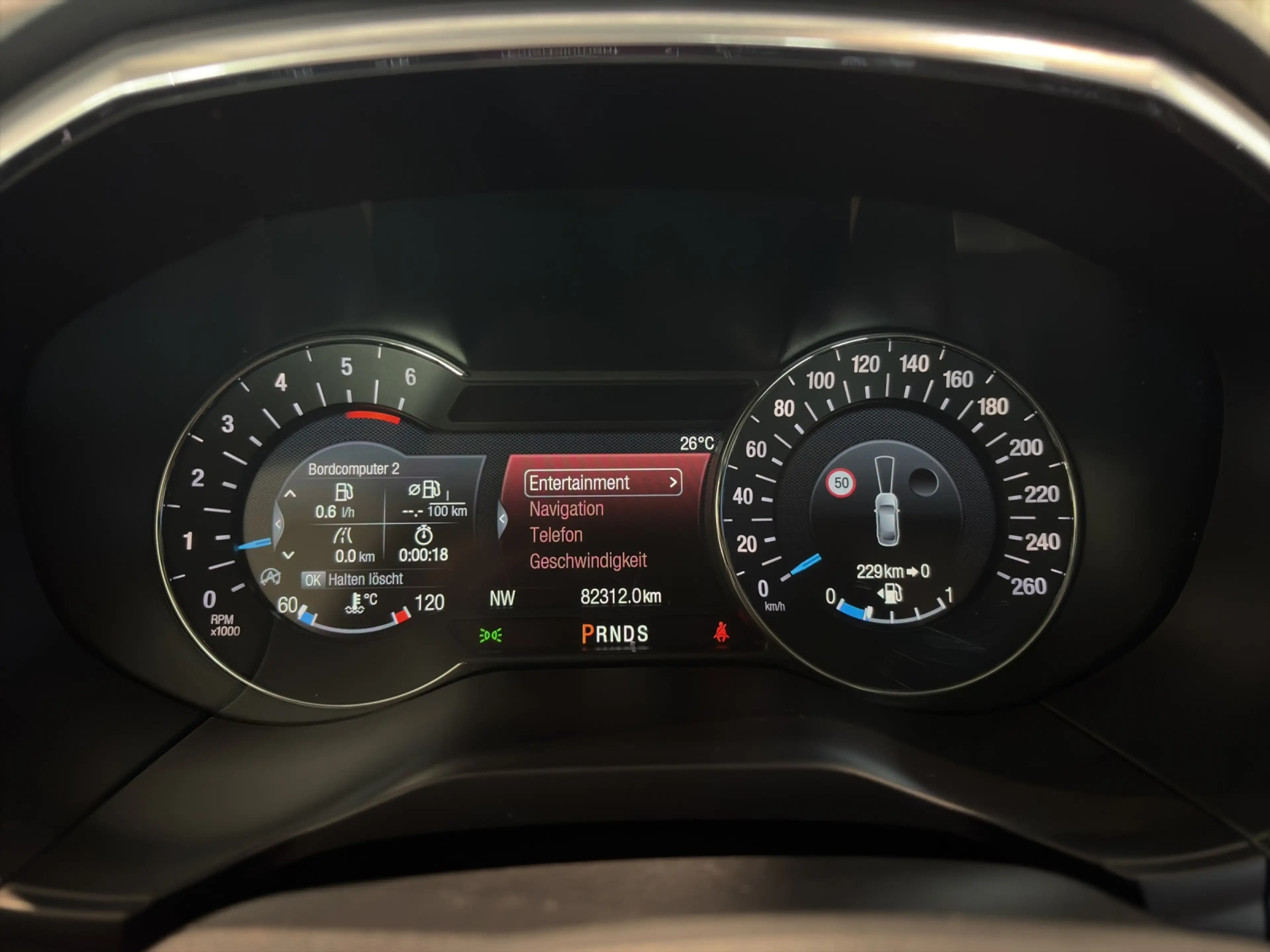 Ford Galaxy Titanium — photo 23