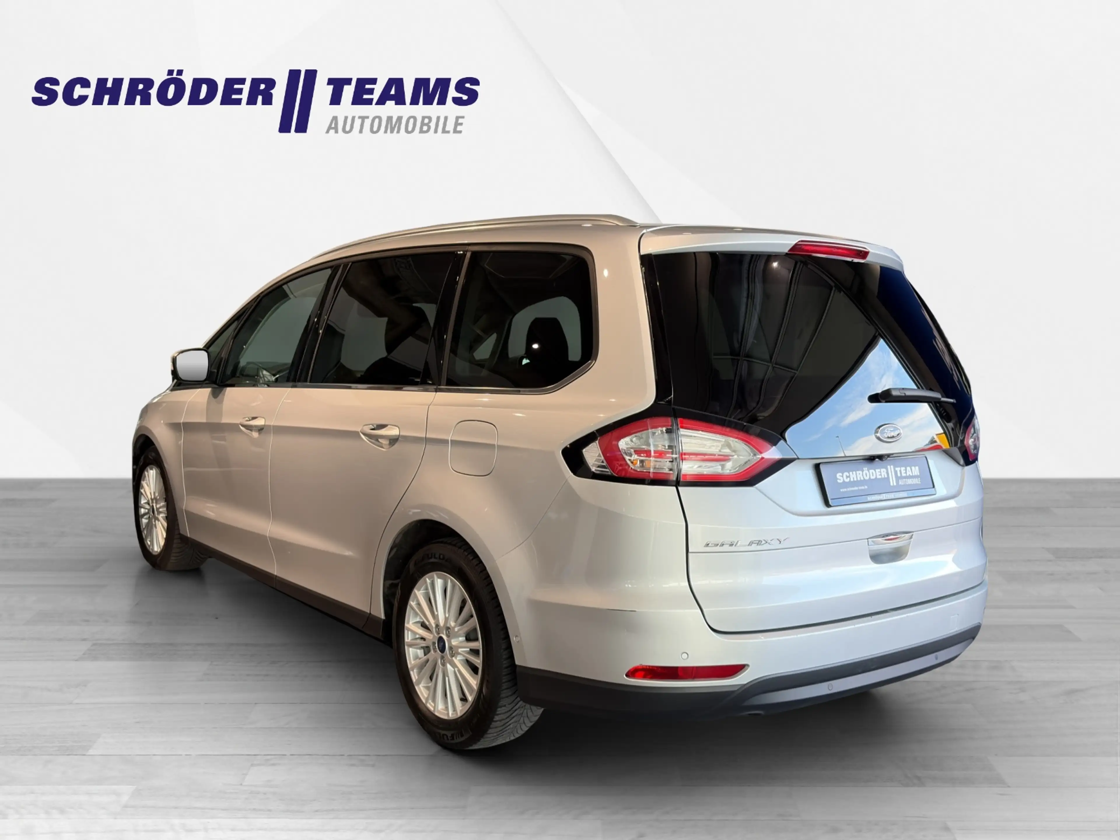 Ford Galaxy Titanium — photo 4