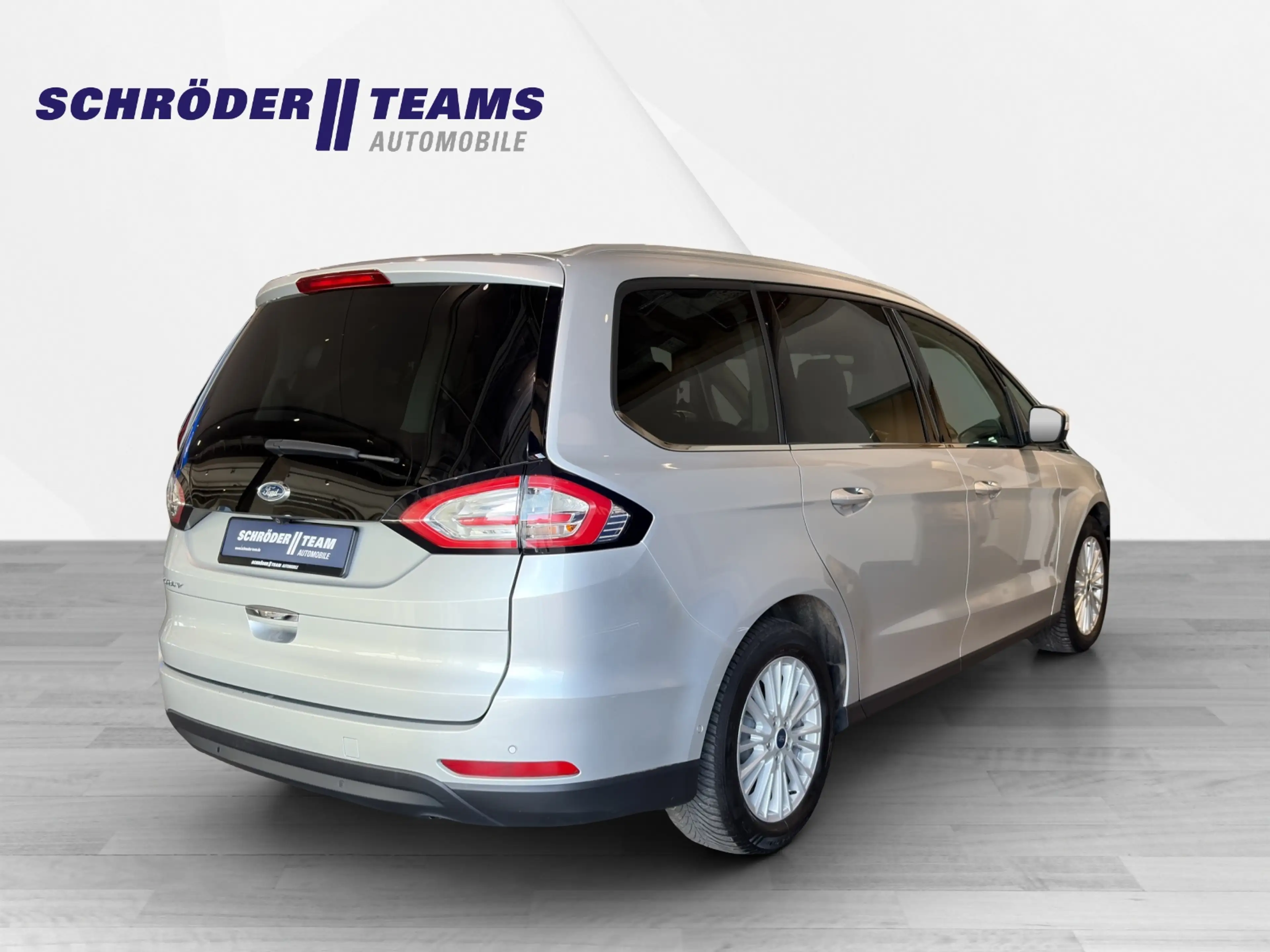 Ford Galaxy Titanium — photo 6