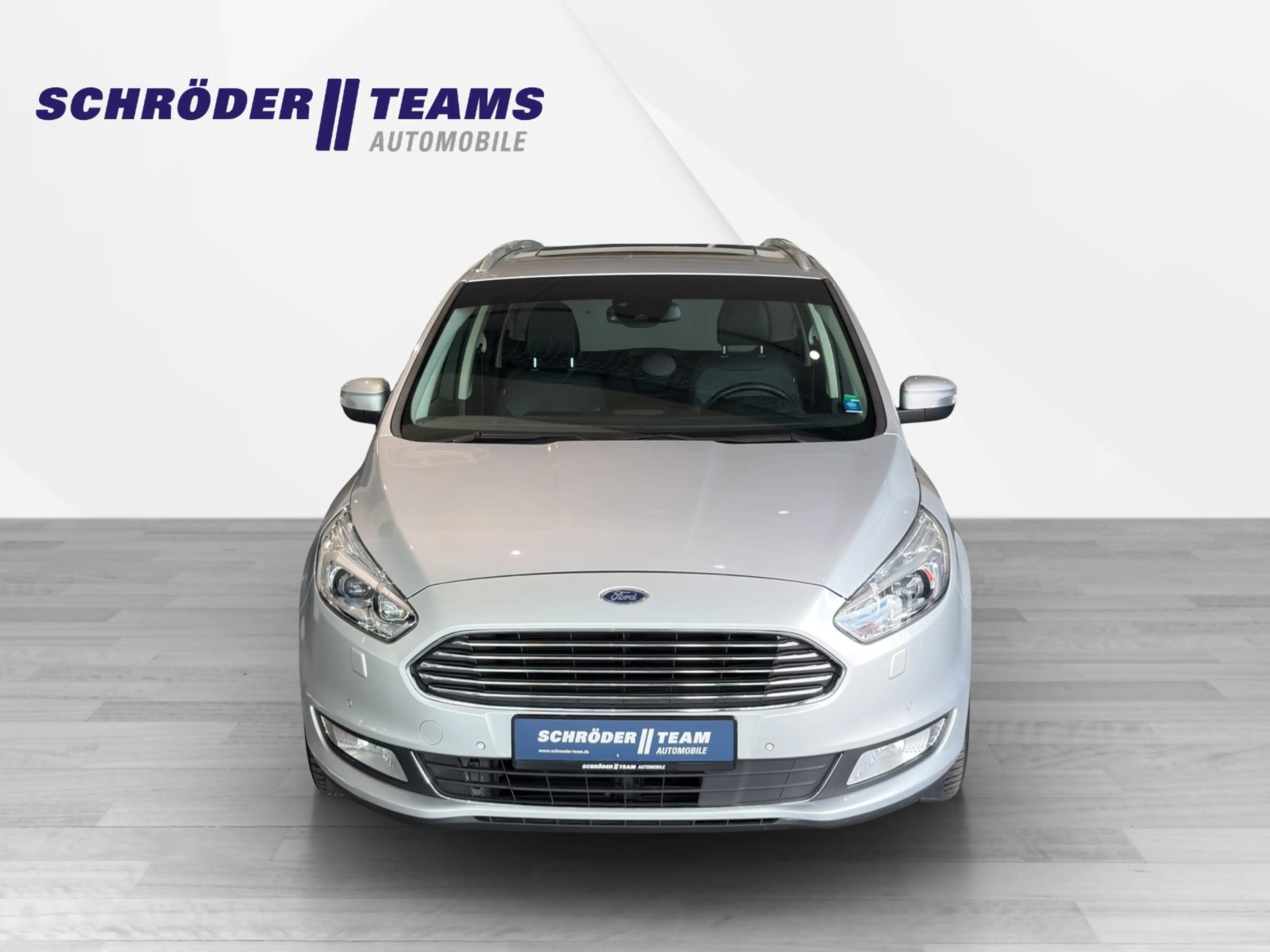 Ford Galaxy Titanium — photo 2