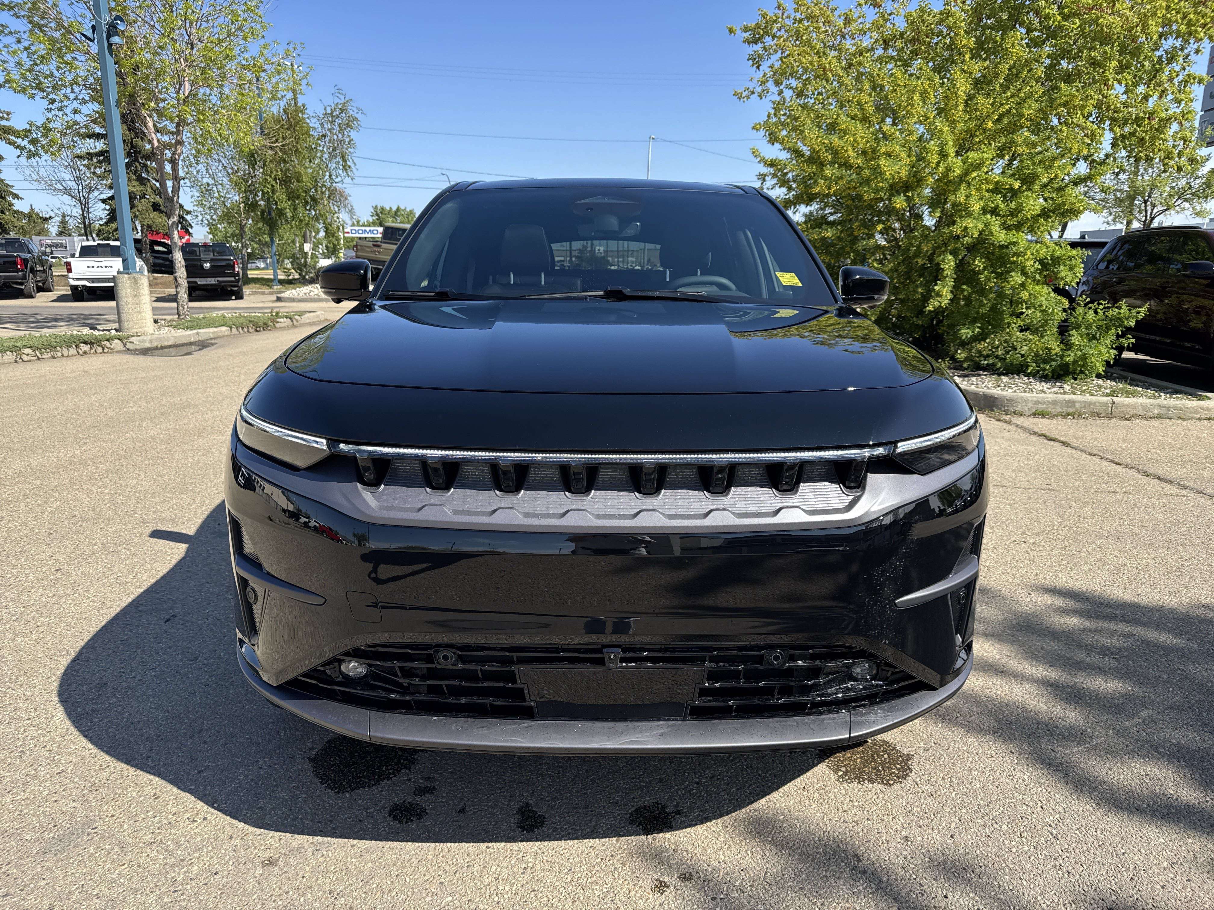 2025 Jeep Wagoneer S