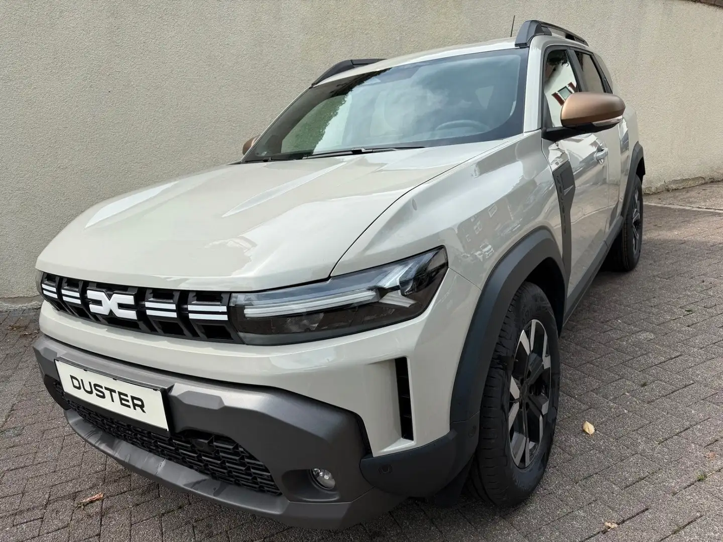 Dacia Duster HYBRID 140 Extreme*SOFORT AN LAGER* Beige - 1
