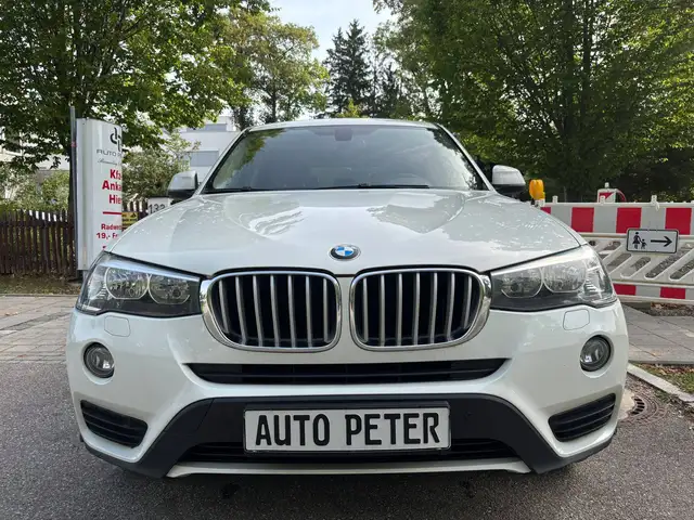 BMW X3 view 8