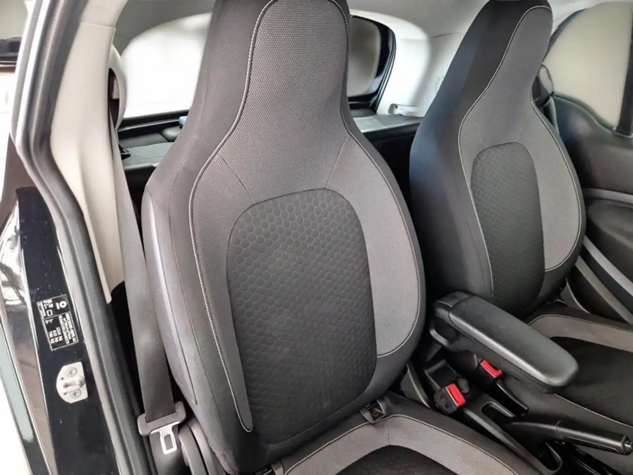 smart forTwo 2021 — фото 10