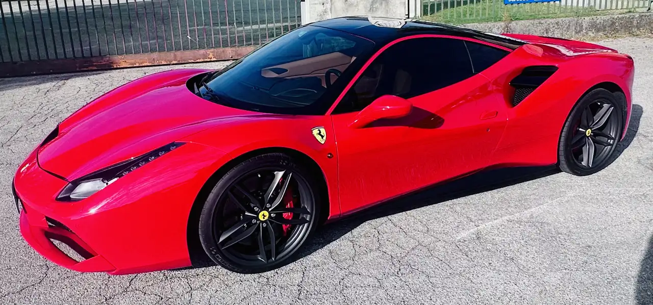 Ferrari 488