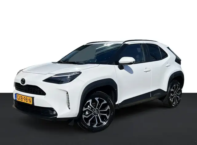 Toyota Yaris Cross 1.5 Hybrid 115 First