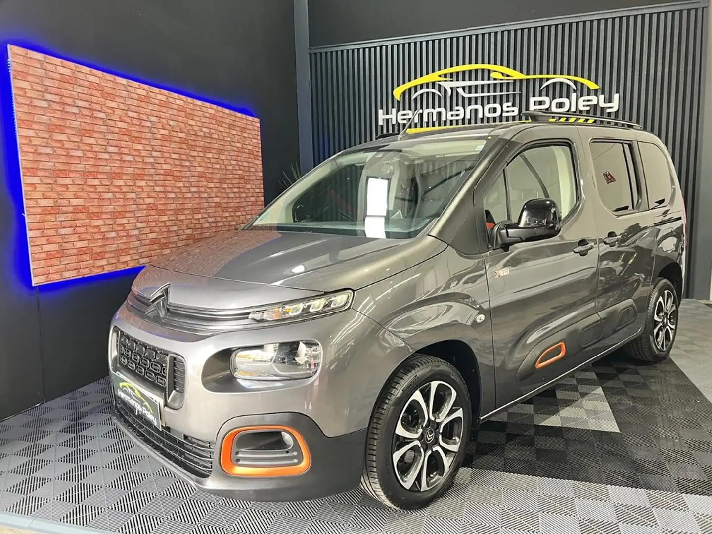 Citroen Berlingo Talla M BlueHDi 100 S&S SHINE Gris - 1