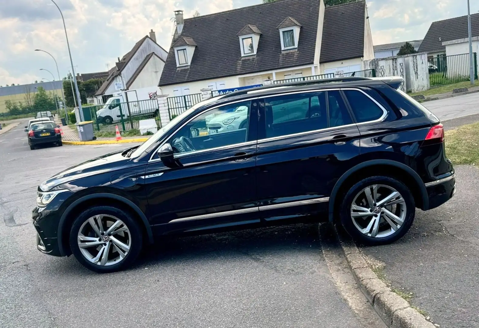 Volkswagen Tiguan 1.4 EHYBRID 245 DSG6 R-LINE 21659HT ENTRETIEN COMP Noir - 2