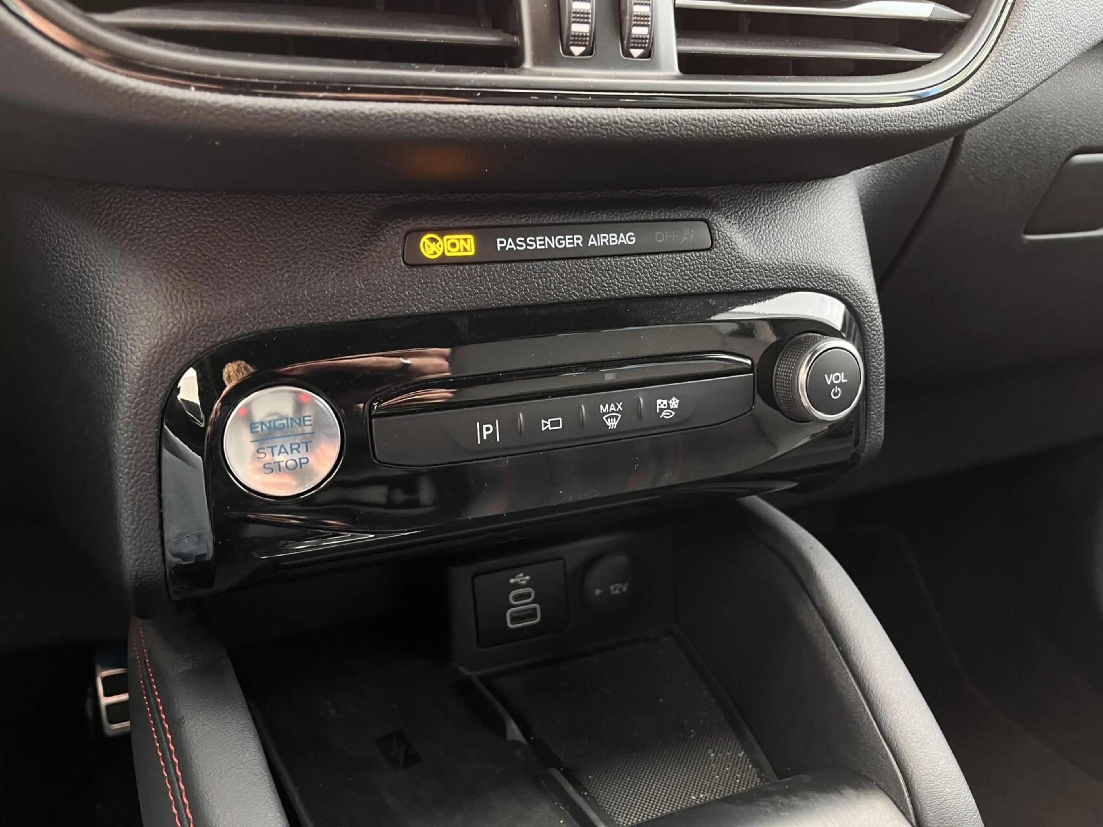 Ford Kuga 2.5 PHEV ST-Line X 243PK Afn. Trekhaak Winterpack — photo 23