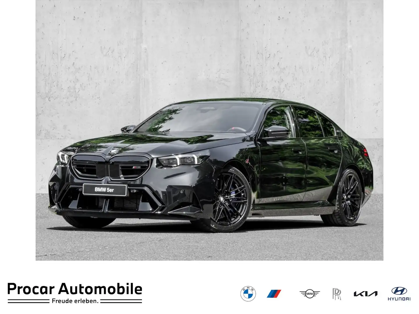 BMW M5 Limousine ADAPT.LED+AHK+DA PROF+HuD+360°+PANO Schwarz - 1