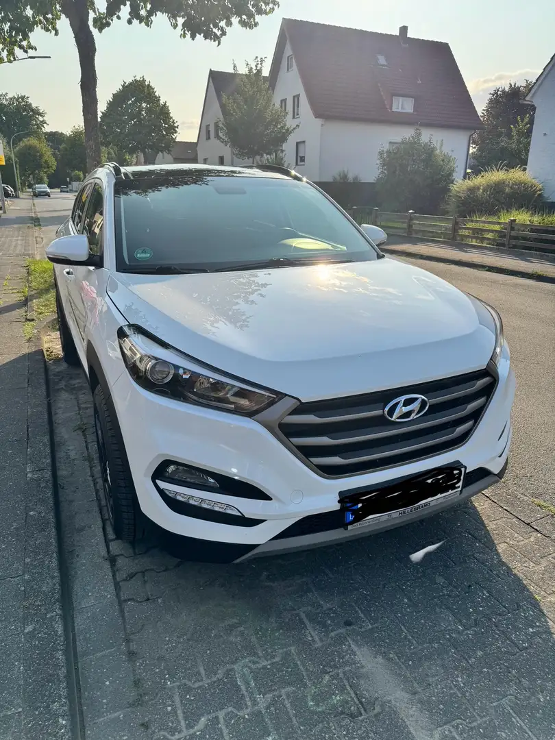 Hyundai TUCSON 1.6 Turbo 2WD Advantage White - 1