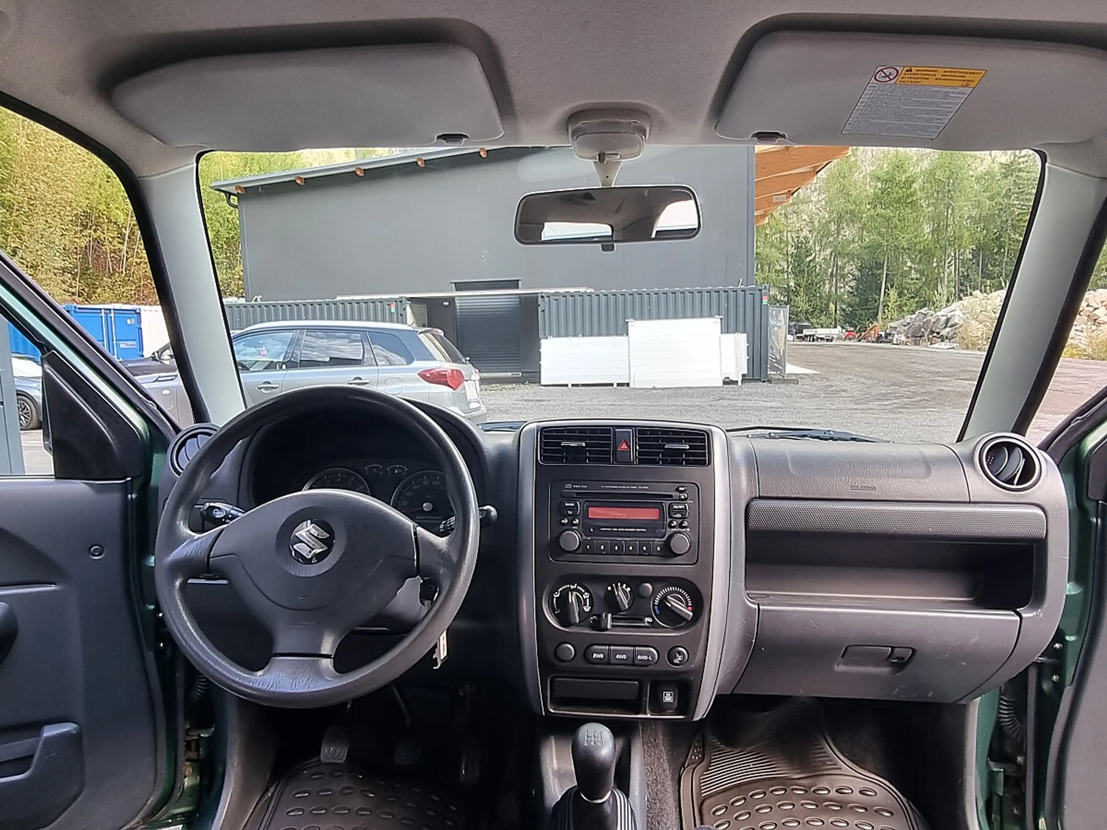 Suzuki Jimny 1,3 VX — photo 9