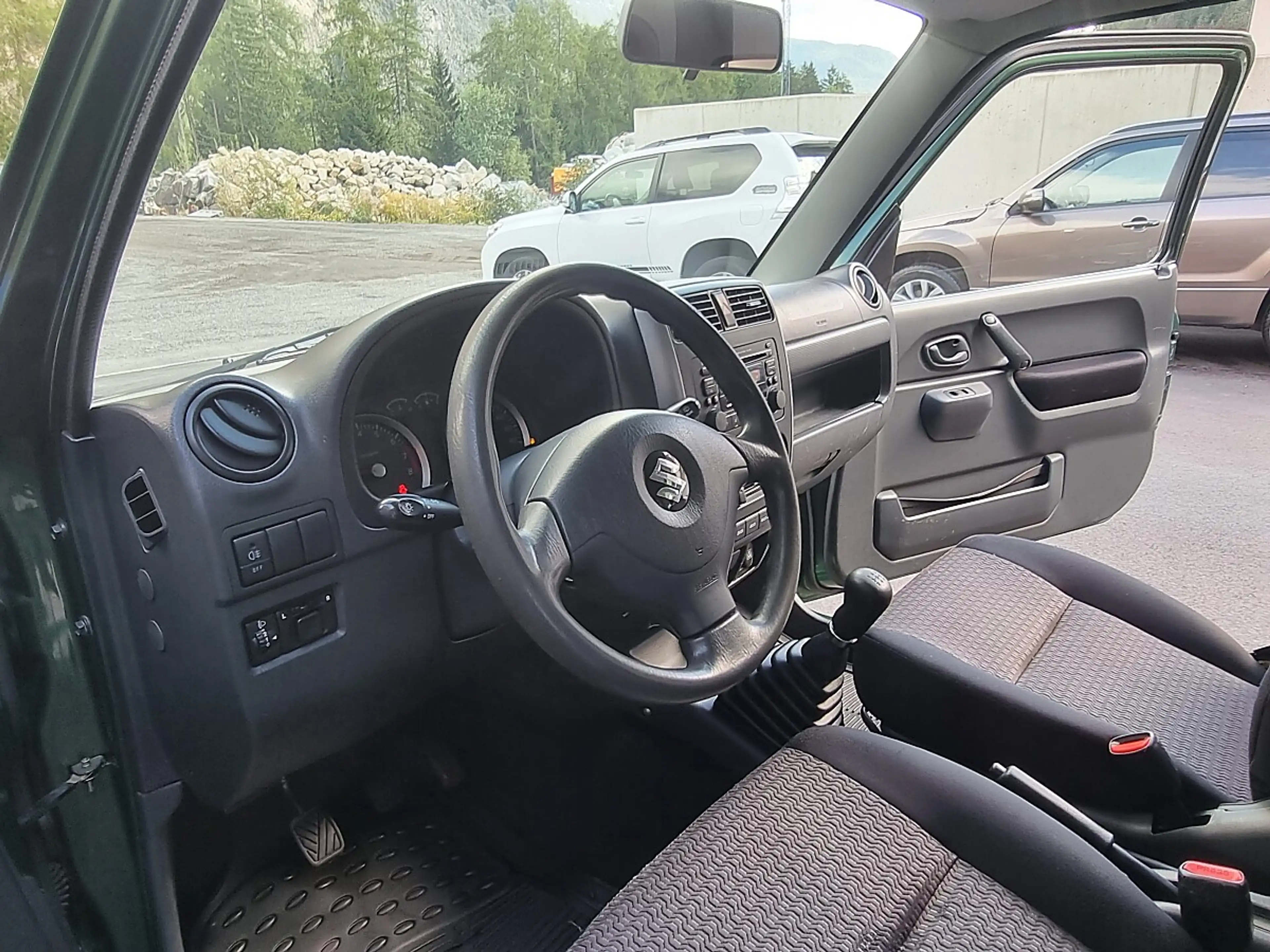 Suzuki Jimny 1,3 VX — photo 13