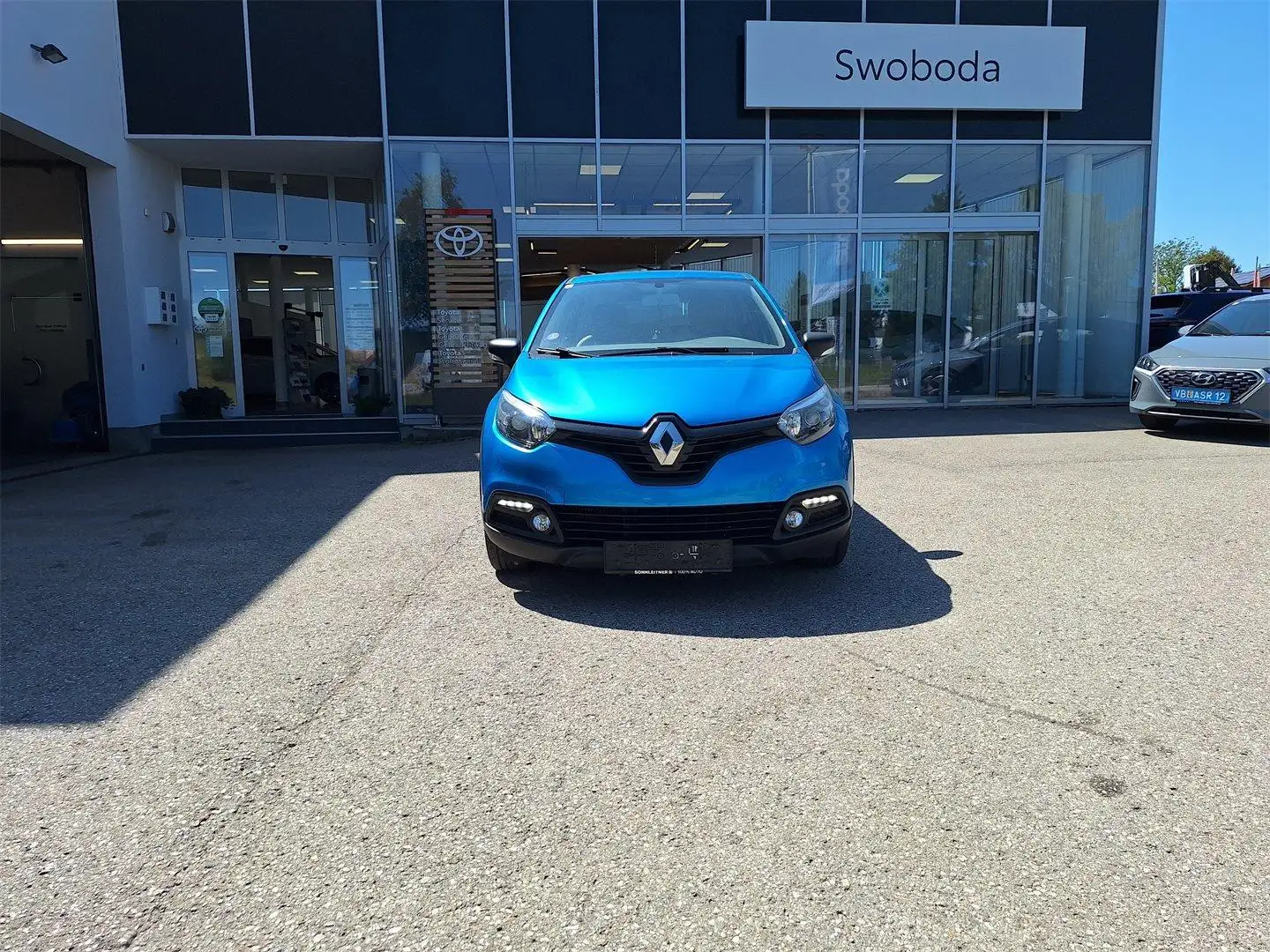 Renault Captur XMOD Energy TCe 120 EDC Blau - 2