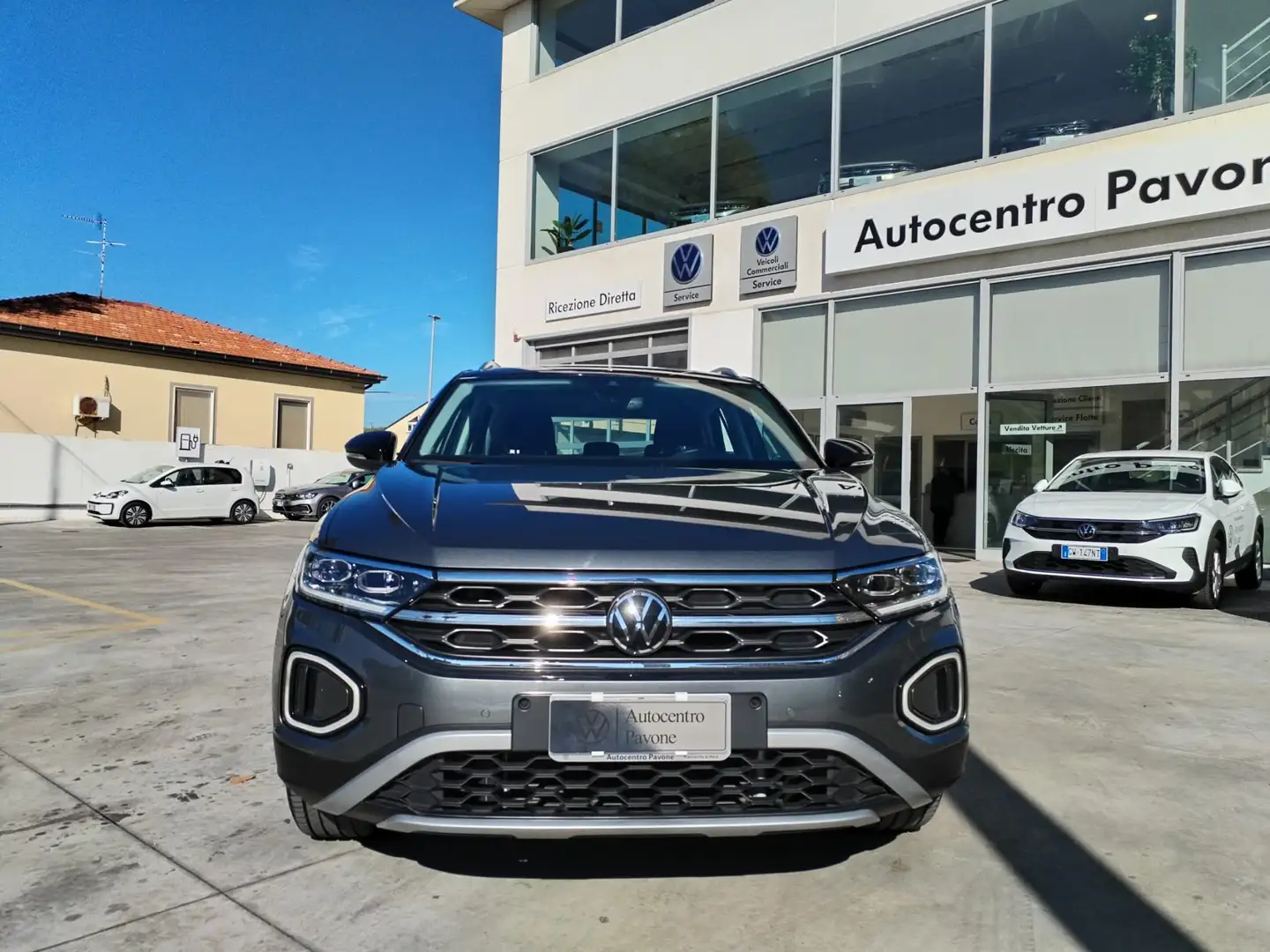 Volkswagen T-Roc 1.0 tsi Style 115cv -IQ Drive-IQ Light-Tech Pack- Grigio - 2