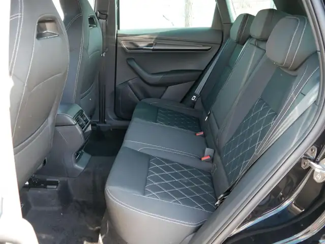 Skoda Karoq Sportline 2.0 TSI 4x4 DSG DSG*ACC*AHK-SCHWENKBA... Ansicht 7