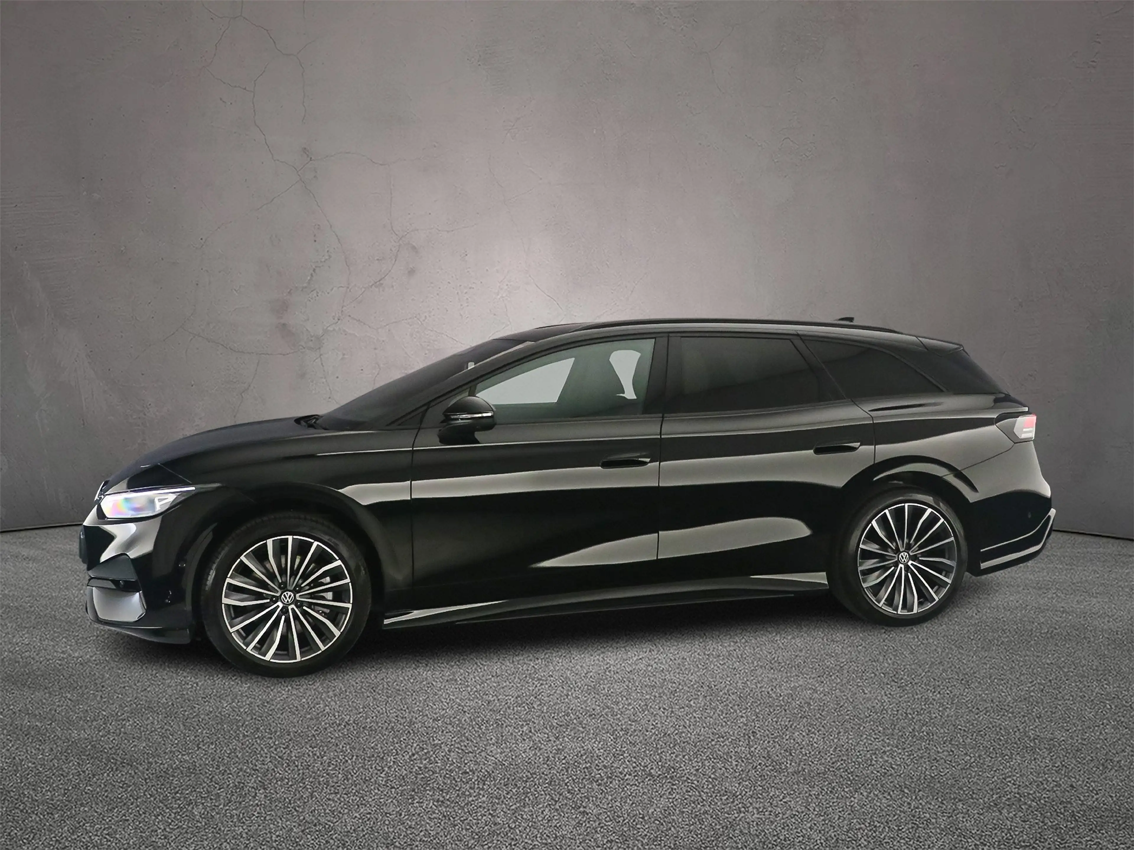 Volkswagen ID.7 Tourer Elektromotor 59 kWh 204pk Limited Edition — photo 2