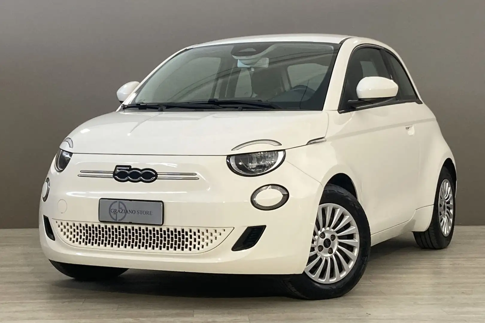 Fiat 500e FIAT 500e Berlina 23,8 kWh Action Gris - 1