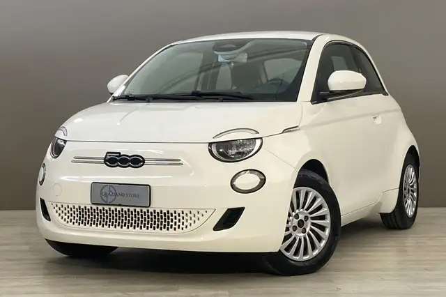 Fiat 500e FIAT 500e Berlina 23,8 kWh Action