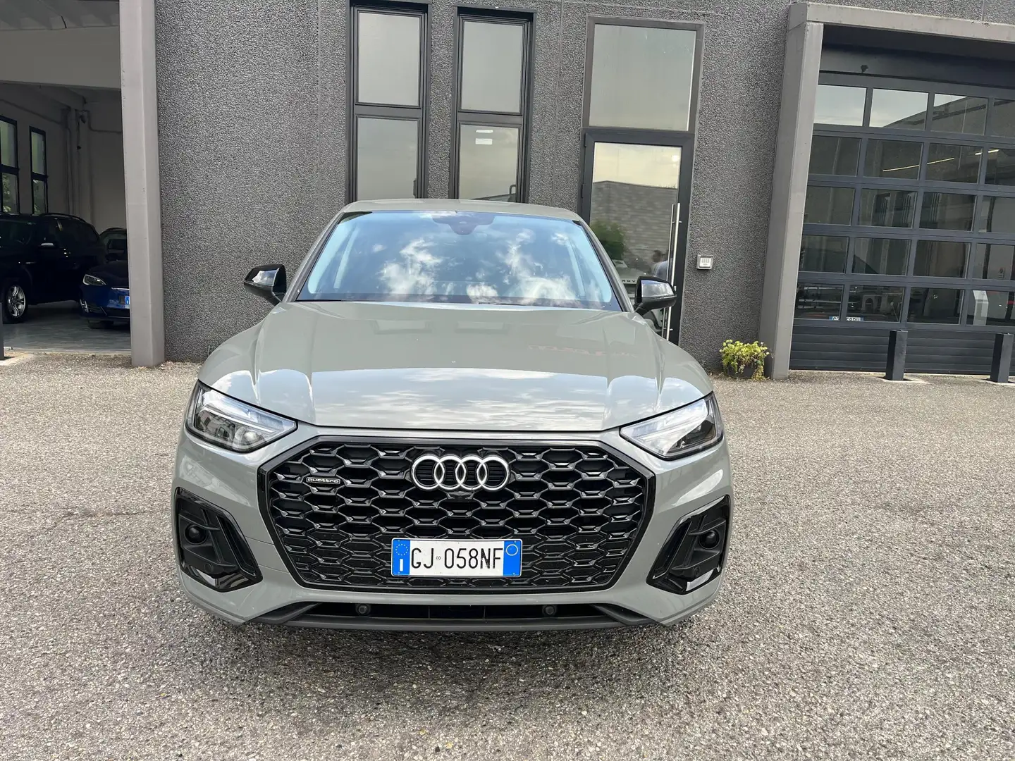 Audi Q5 40 2.0 tdi mhev 12V S line quattro s-tronic Grigio - 2