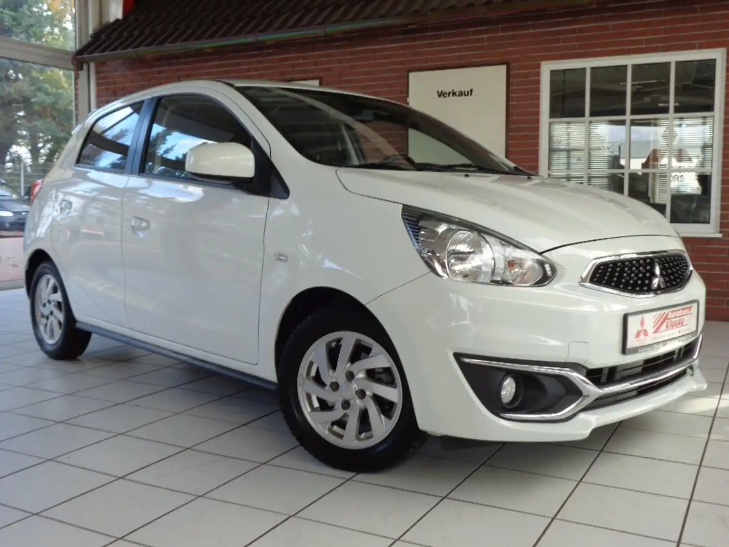 Mitsubishi Space Star Intro Edition+#Klima# Navi #Allwetter Weiß - 1