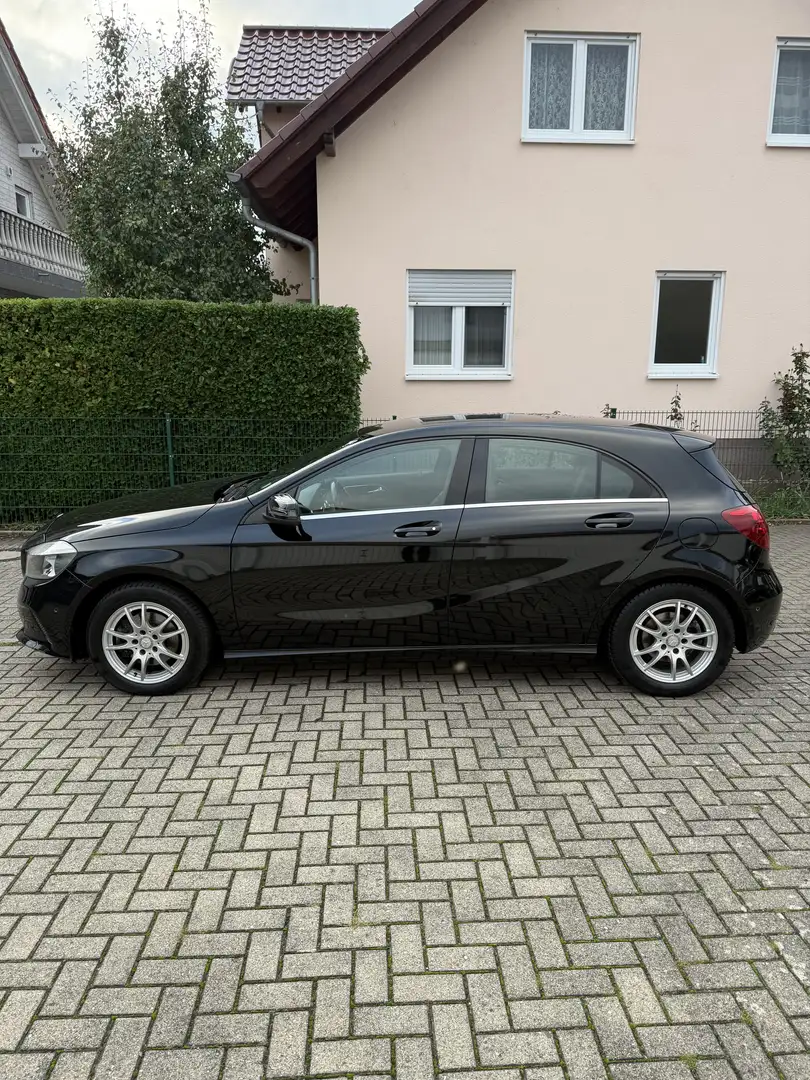 Mercedes-Benz A 180 A 180 BlueEfficiency (176.042) Schwarz - 2