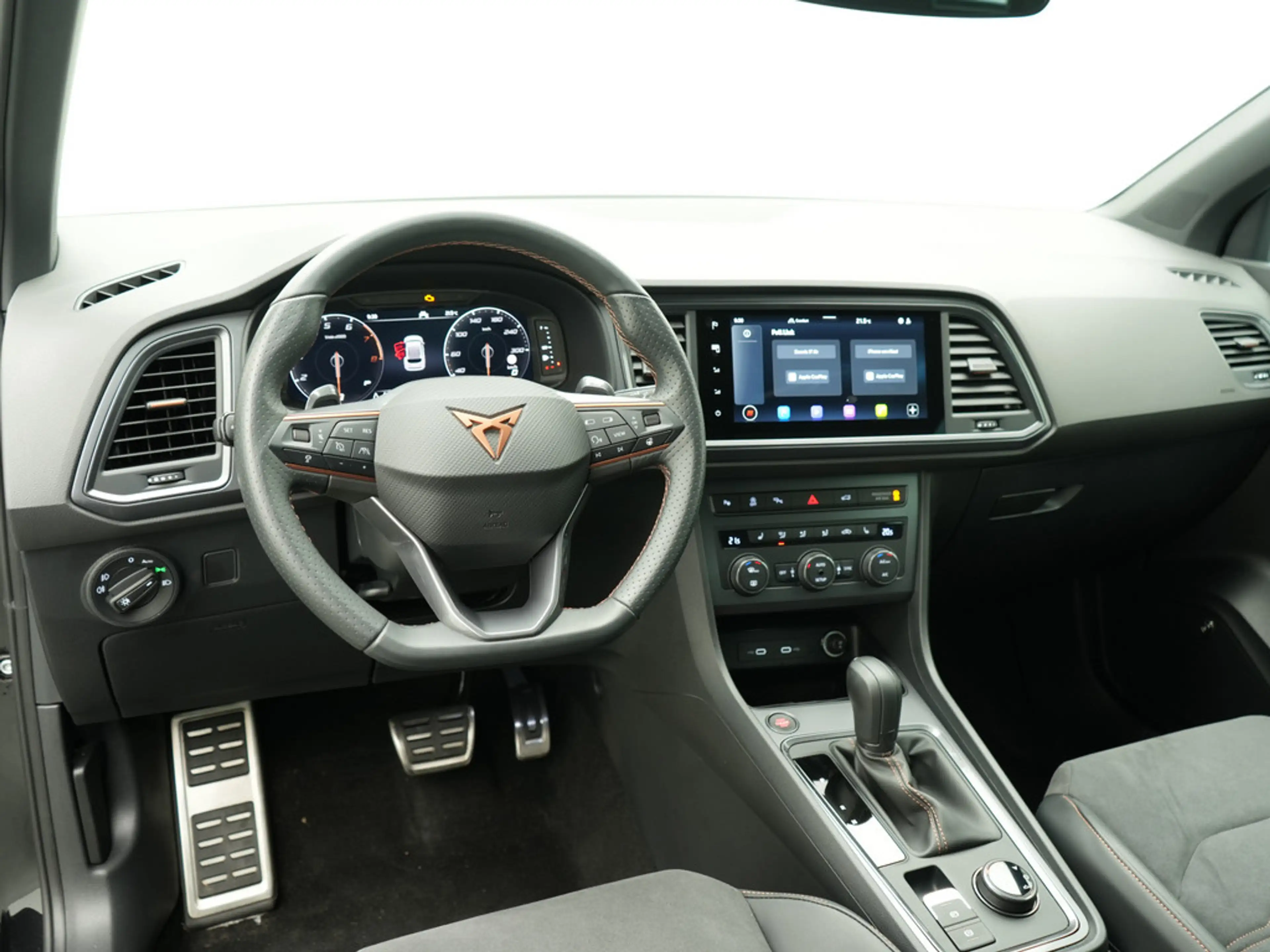 CUPRA Ateca VZ 4Drive DCC LED 360° KAM ACC PDC NAVI — photo 9