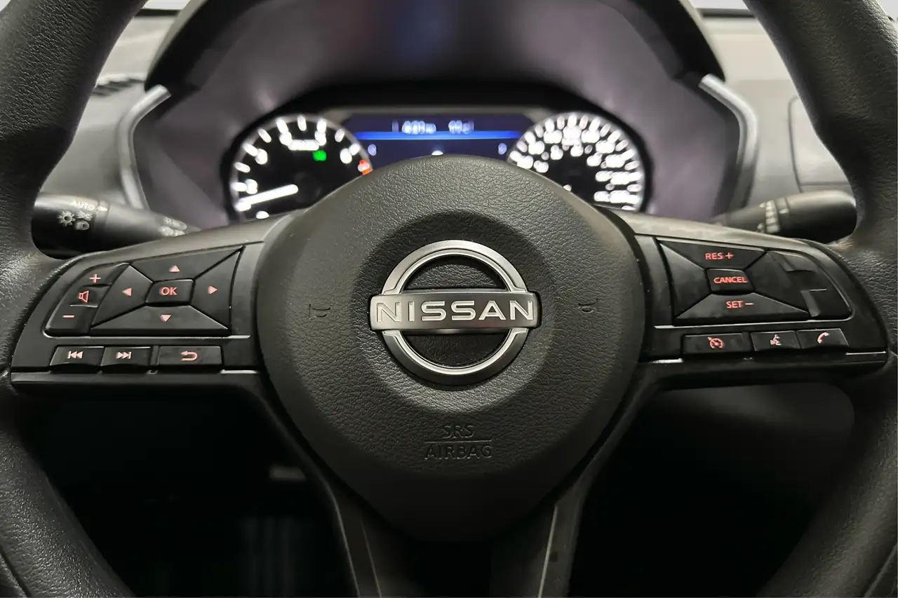 Nissan Altima снимка Nissan Altima