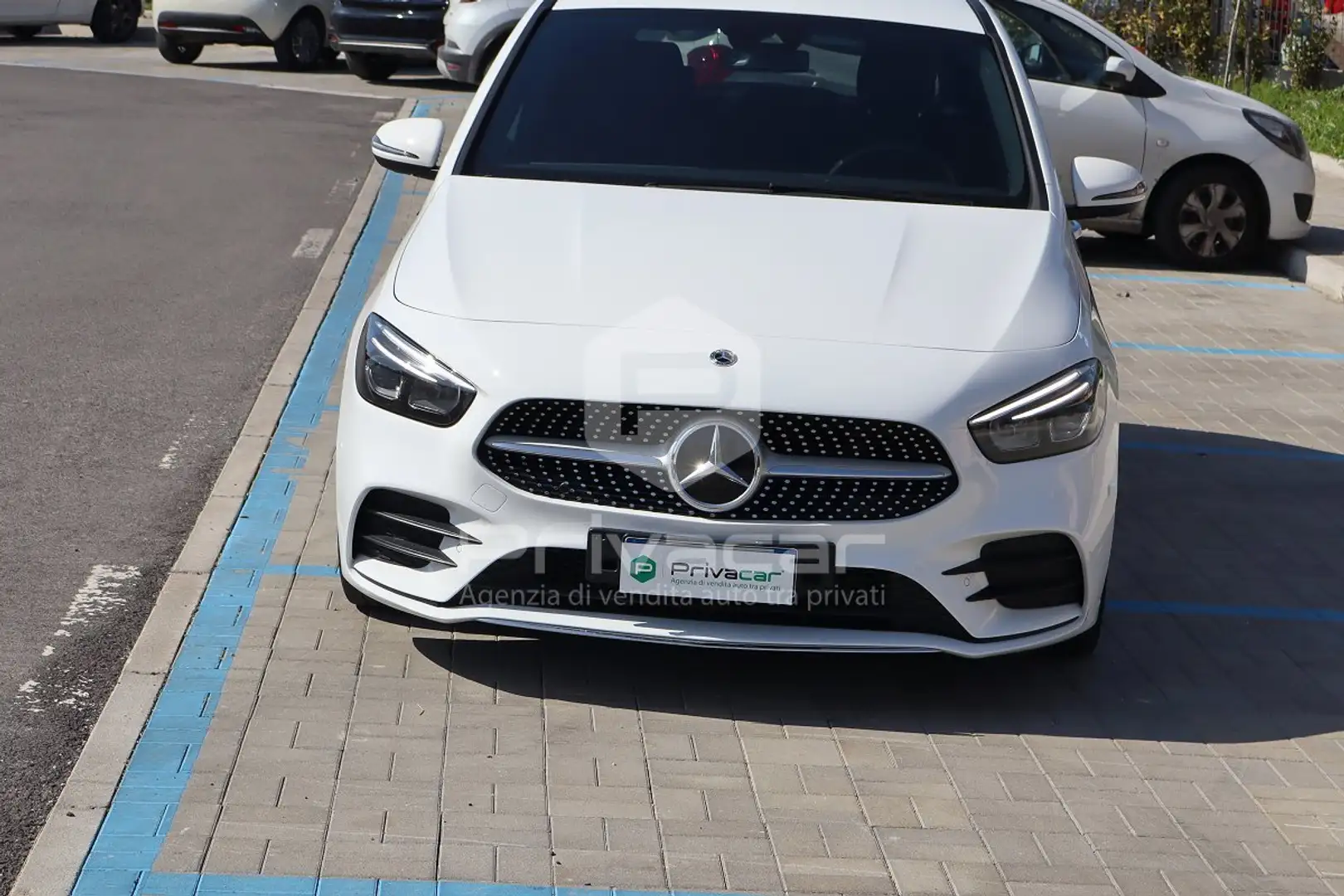 Mercedes-Benz B 180 B 180 Automatic Premium Bianco - 2