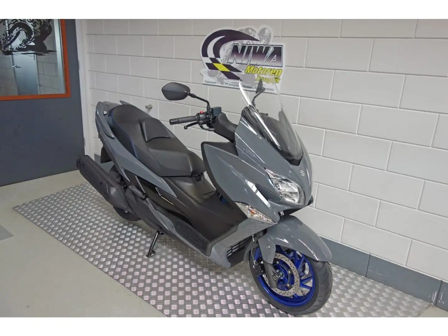 Suzuki Burgman 400 AN ABS Gris - 2
