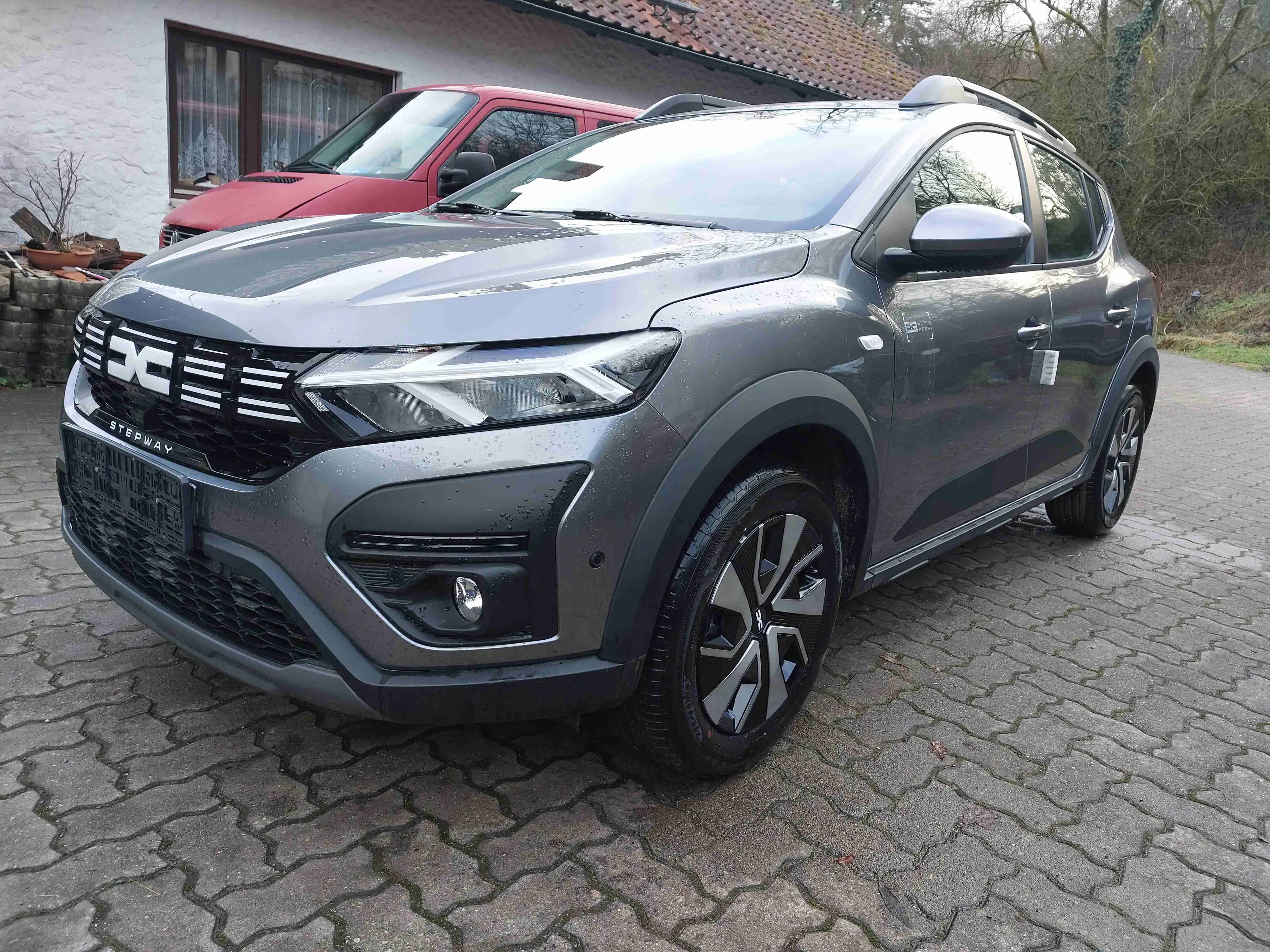 Dacia Sandero STEPWAY ´25 TCE100 Eco-G Essential LT: 3-4Wo.