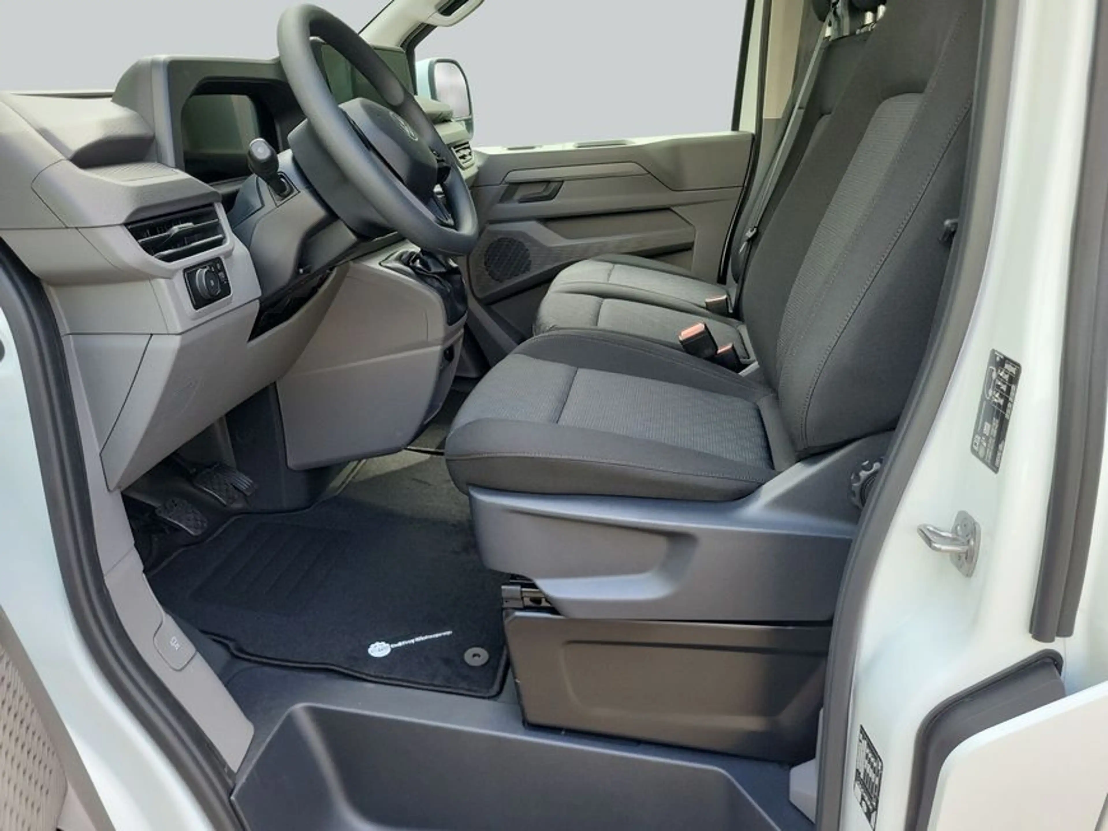 Volkswagen Transporter Transporter Kombi Motor: 2,0 l TDI 81 kW Getriebe: — photo 9