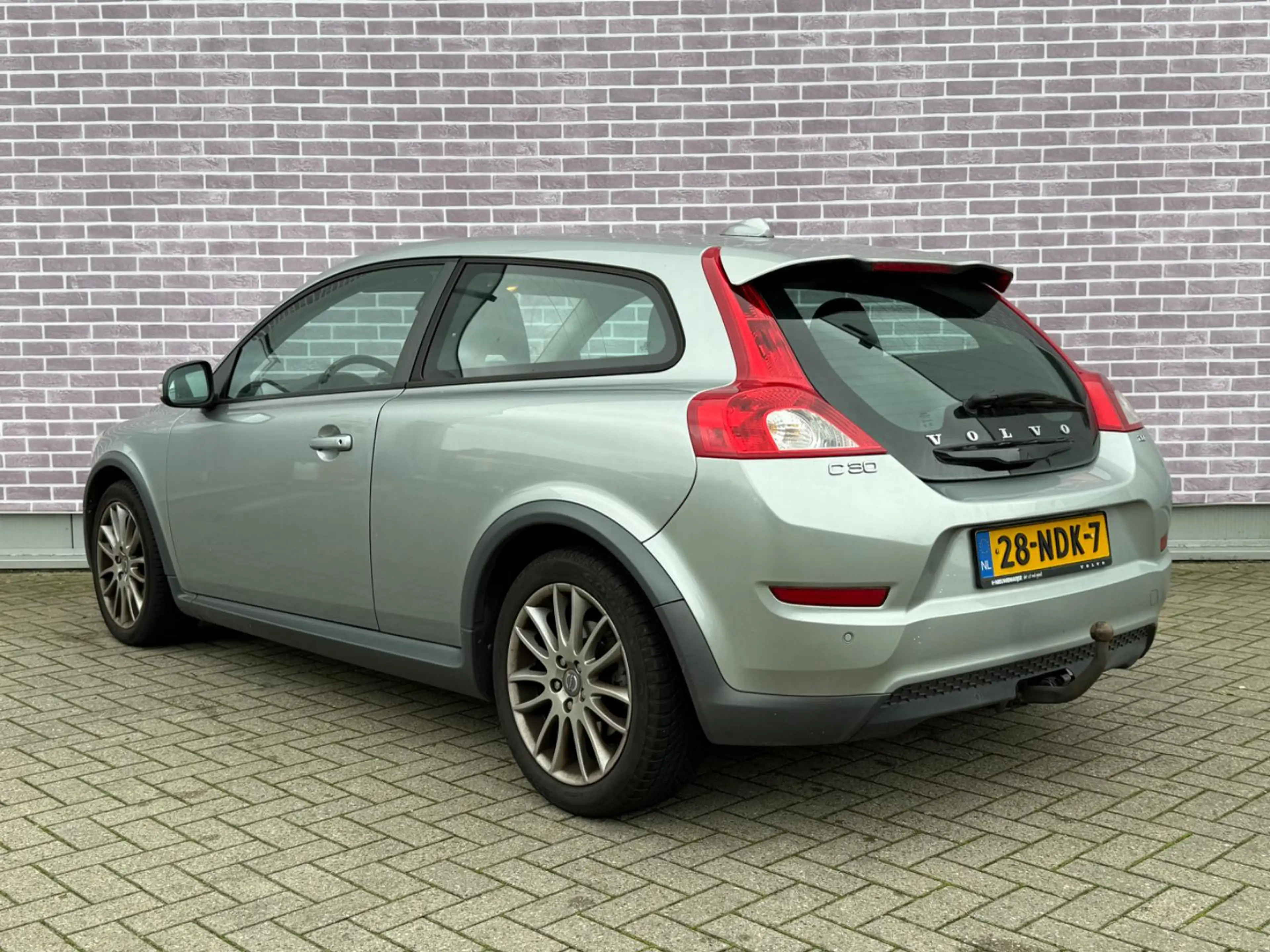 Volvo C30 2.0 Momentum | regen sensor | parkeersensoren | S — photo 3