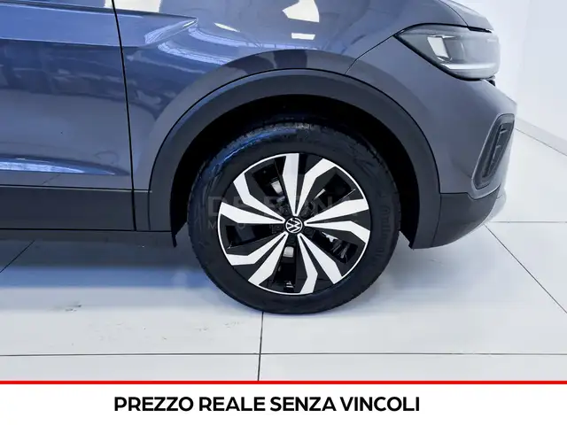 Volkswagen T-Cross view 14
