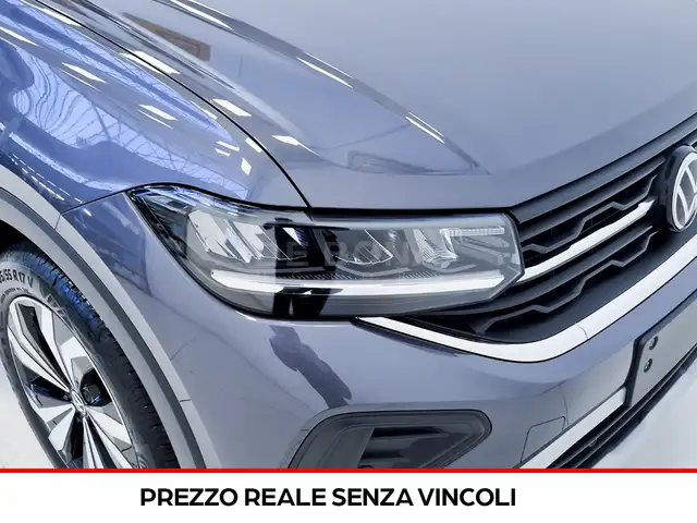 Volkswagen T-Cross view 15