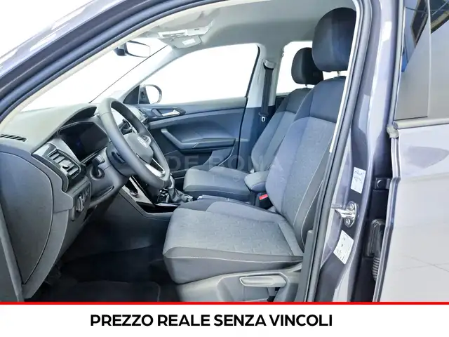 Volkswagen T-Cross view 7
