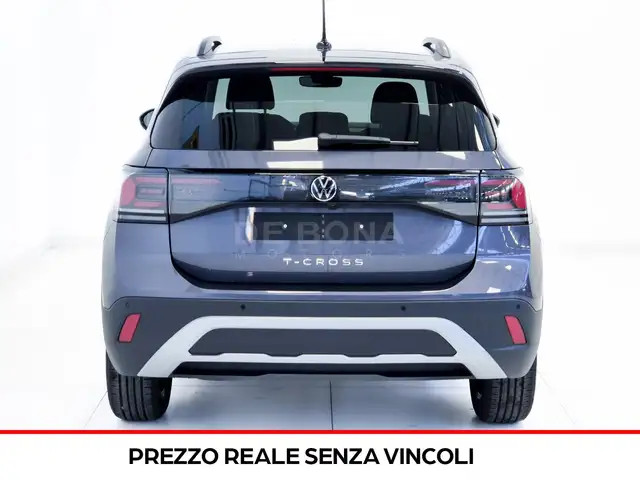Volkswagen T-Cross view 5