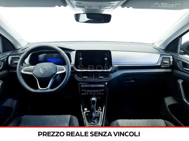 Volkswagen T-Cross view 9