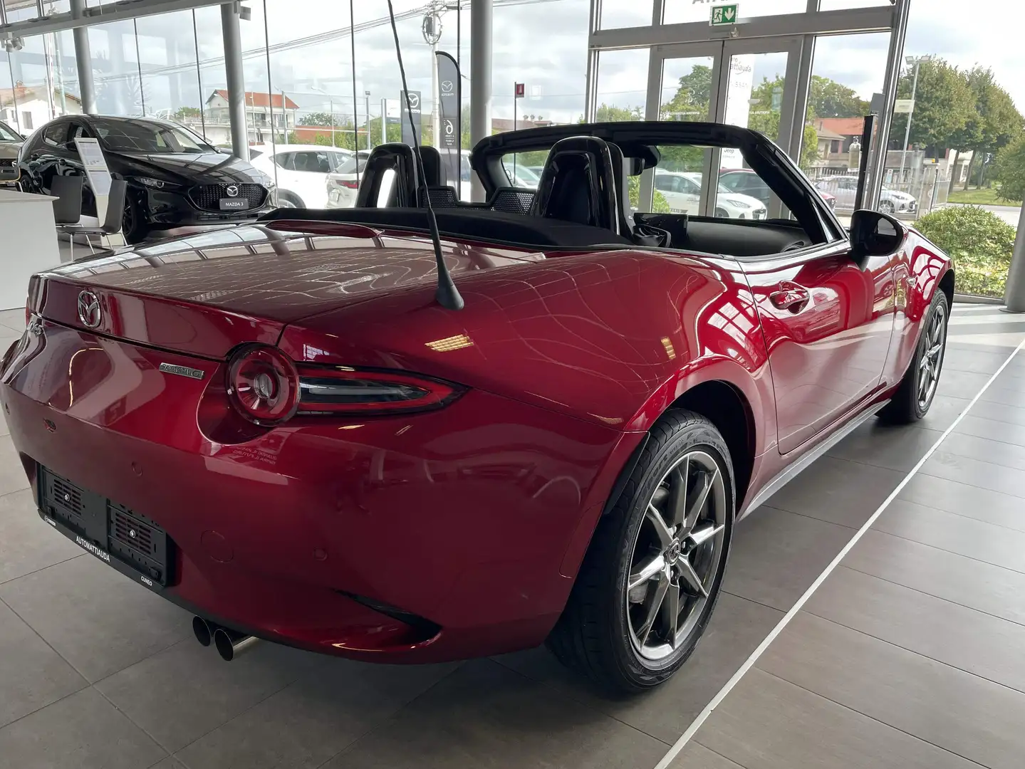 Mazda MX-5 MX-5 1.5 Exclusive-Line Rosso - 2