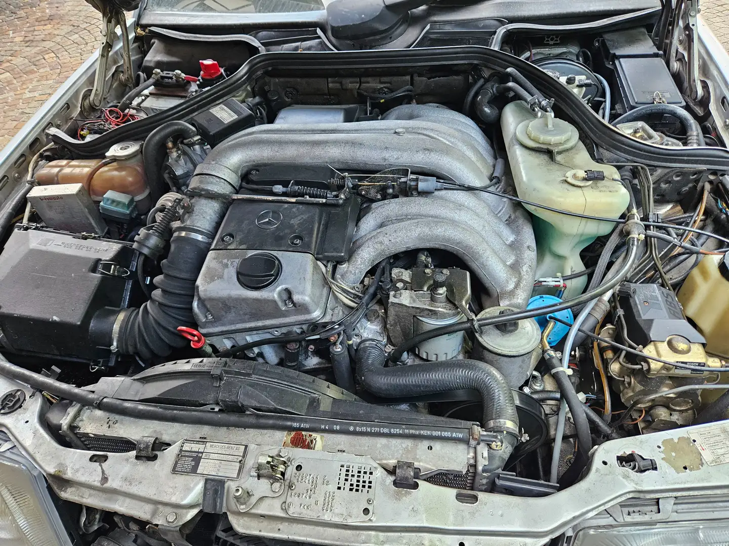 Mercedes-Benz E 300 T Ds. Aut. Silber - 1