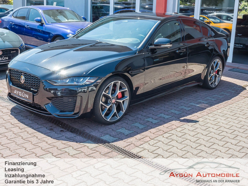 Jaguar XE P300 AWD R-Dynamic Black*ACC*Pano*Matrix* — photo 3