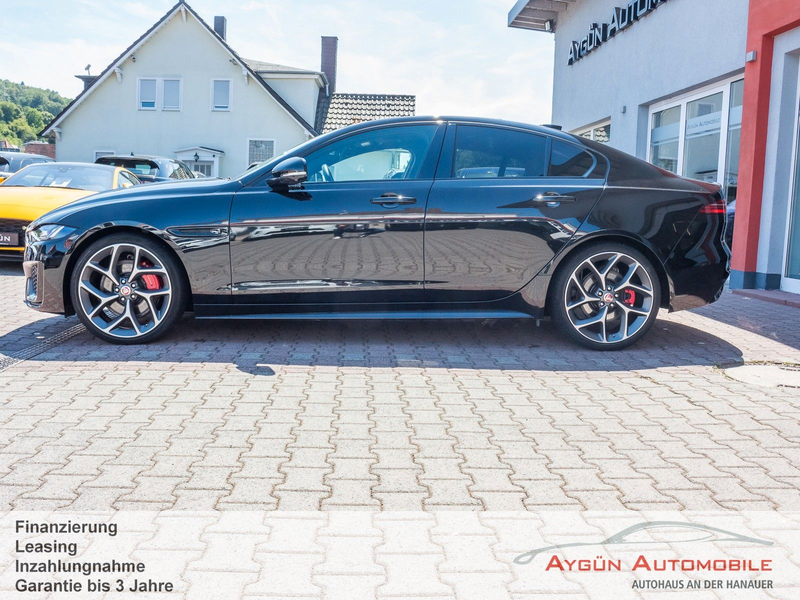 Jaguar XE P300 AWD R-Dynamic Black*ACC*Pano*Matrix* — photo 9