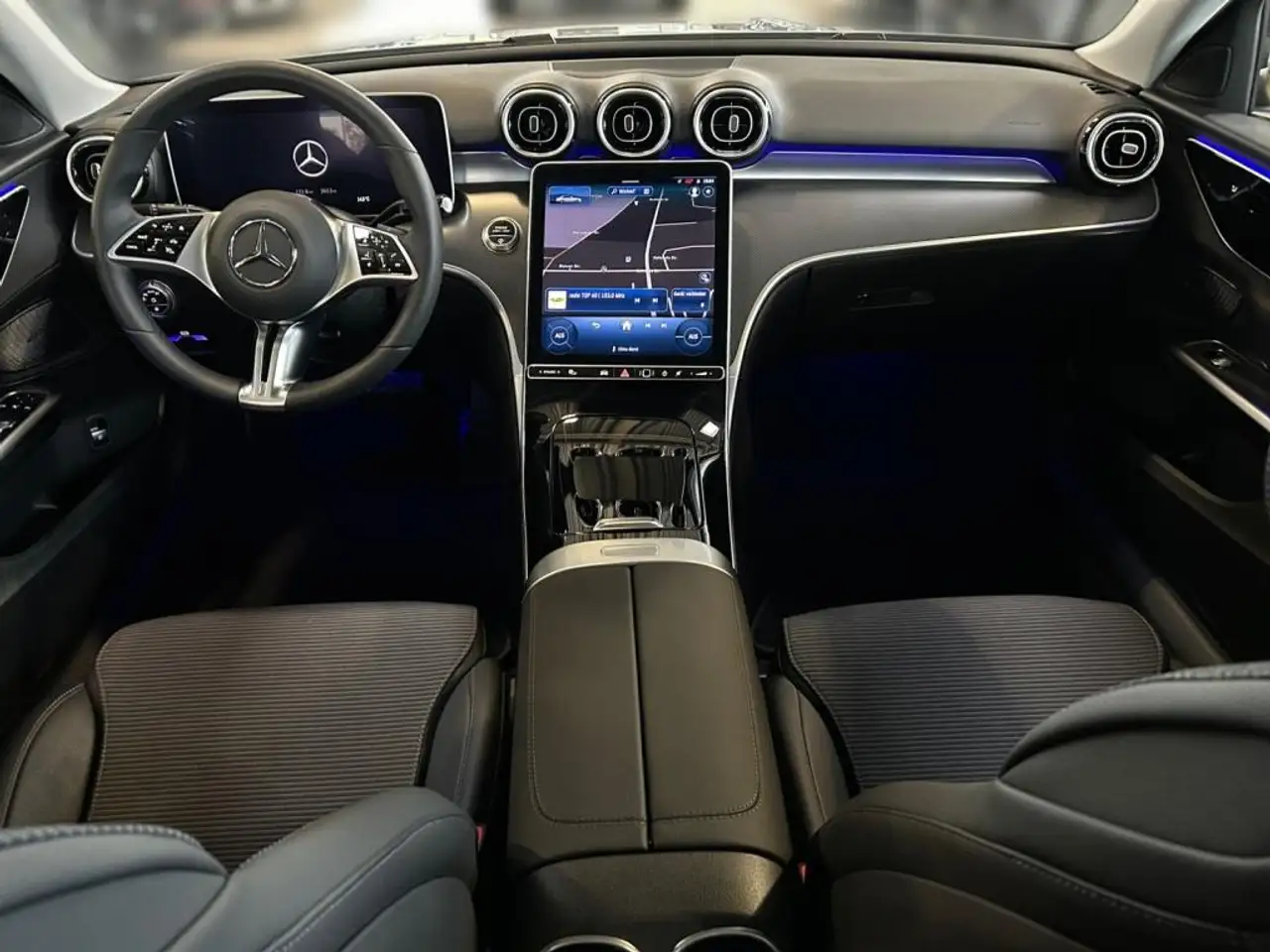 Mercedes-Benz C 200 Avantgarde/Advanced/LED/Distronic/360°K/ 12