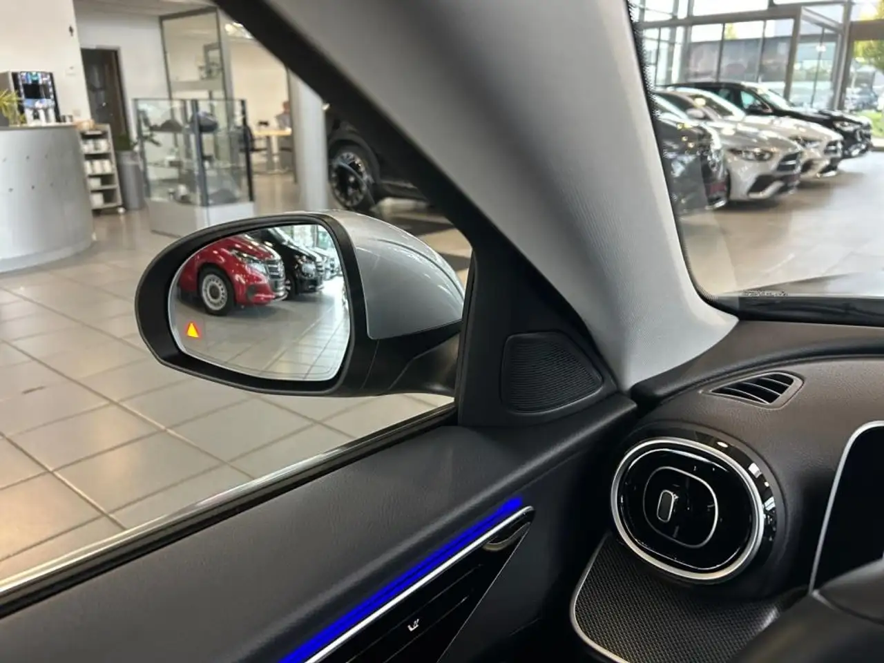 Mercedes-Benz C 200 Avantgarde/Advanced/LED/Distronic/360°K/ 9