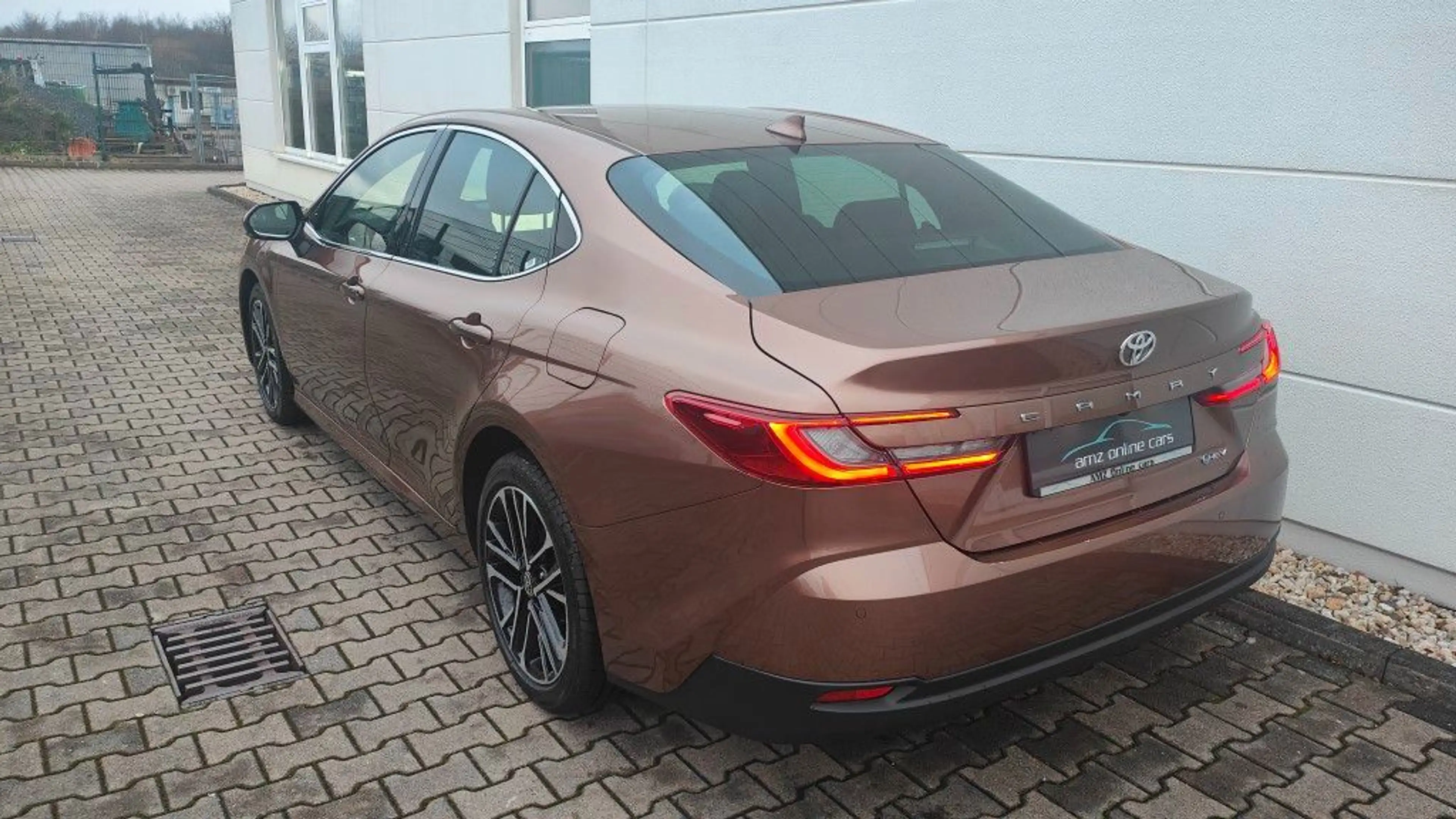Toyota Camry 2.5 Hybrid Prestige Leder LED 18 Alu — photo 7
