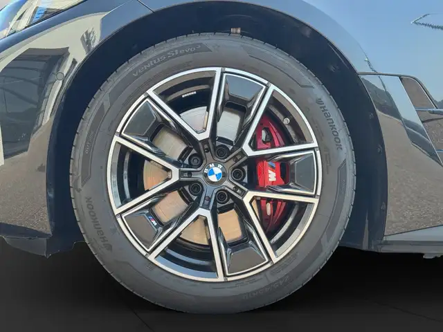 BMW i4 view 9