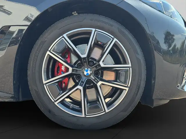 BMW i4 view 12