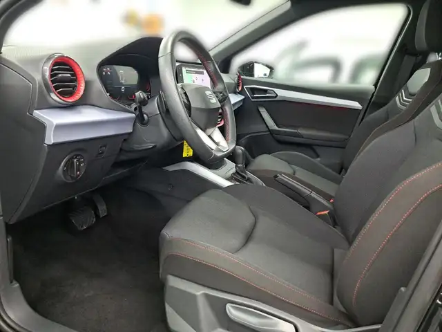 SEAT Arona view 8